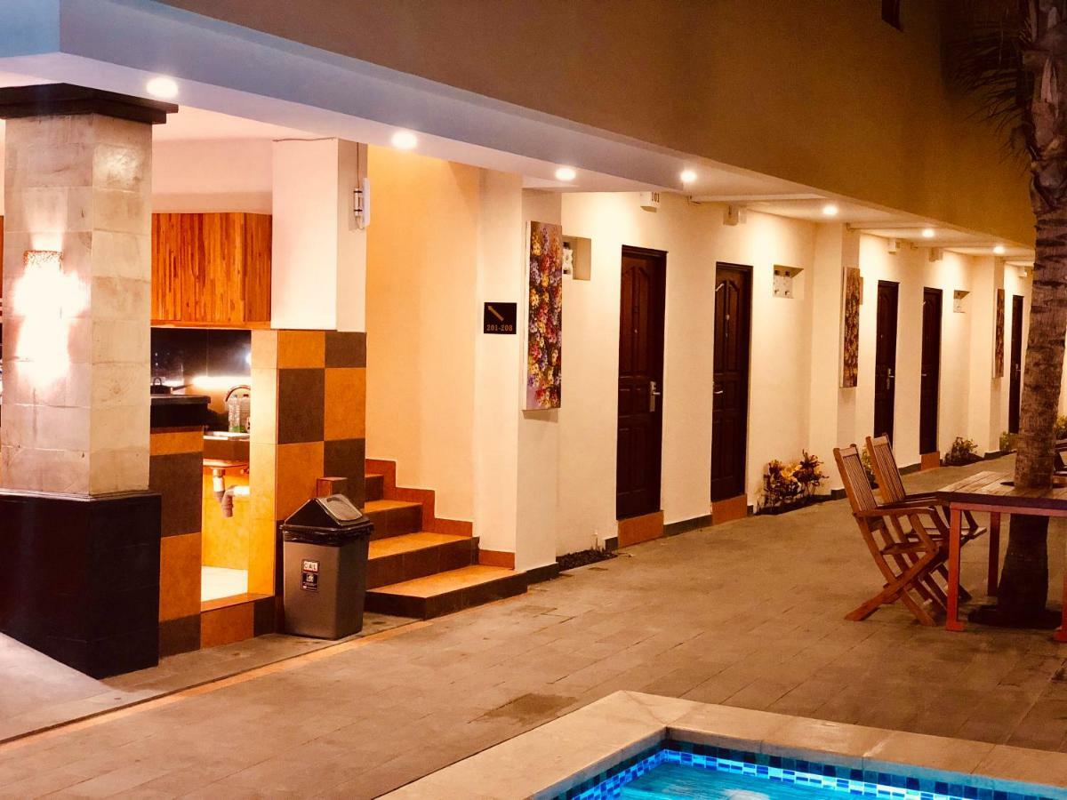 מלון Kuta Selatan Familytel Bali מראה חיצוני תמונה